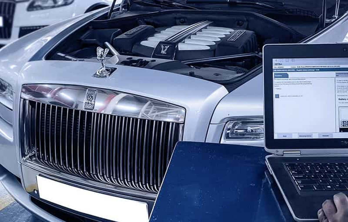 Chi phí sửa xe rolls royce