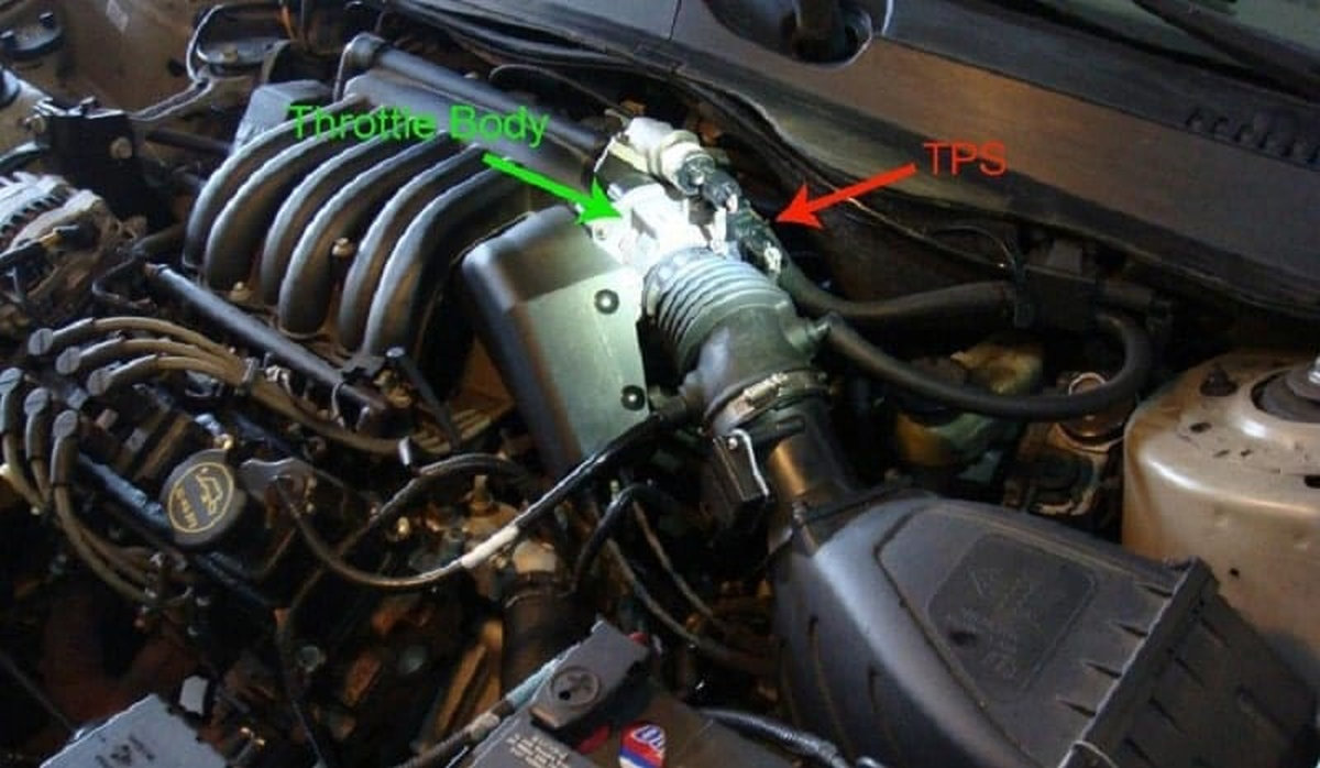 Xe ô tô bị giật khi đi chậm